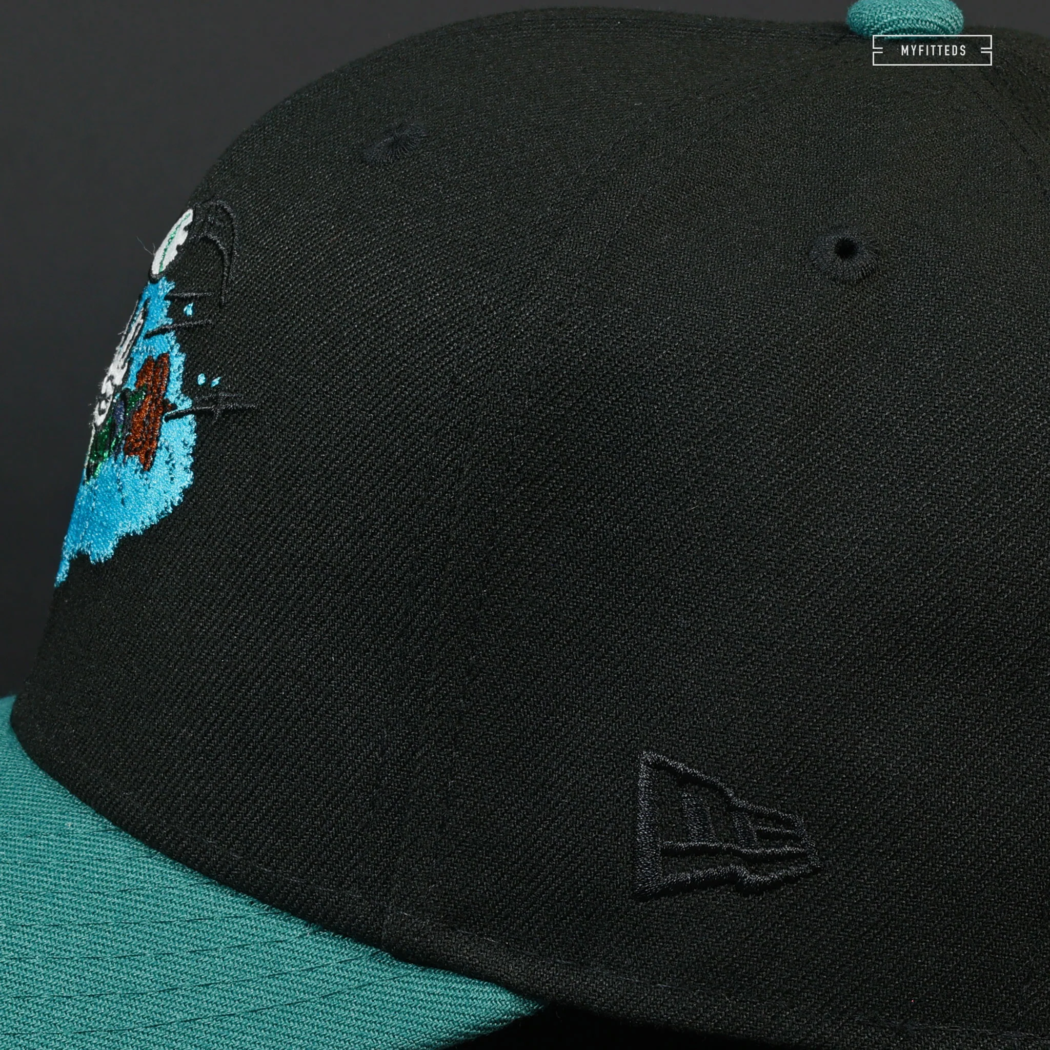 CINCINNATI REDS 150TH ANNIVERSARY LUIGI'S MANSION INSPIRED NEW ERA FITTED CAP - Image 4