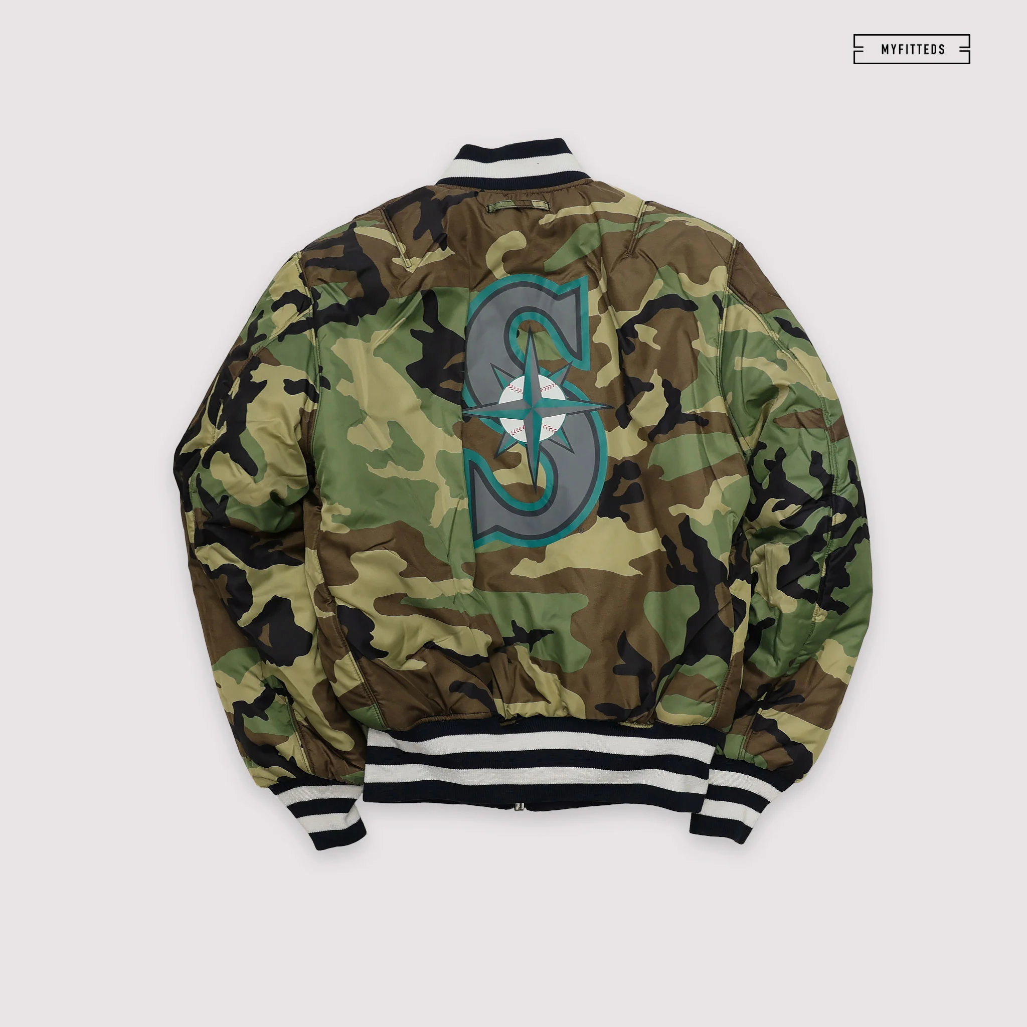 NEW ERA X ALPHA INDUSTRIES SEATTLE MARINERS REVERSIBLE BOMBER JACKET - Image 4