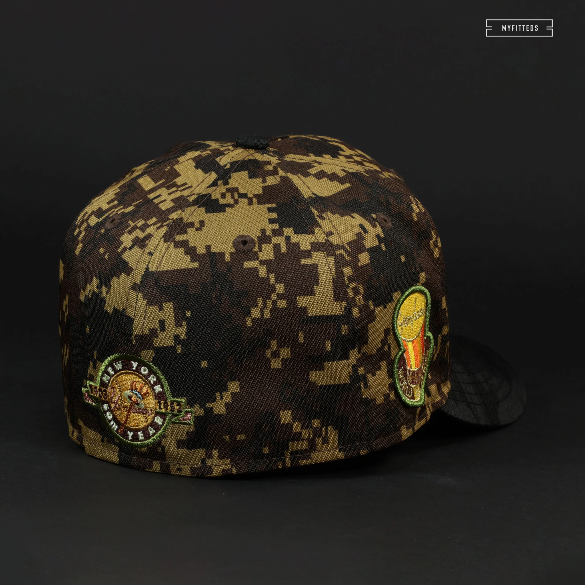 NEW YORK YANKEES 1952 WORLD SERIES / 50TH YEAR DIGI DESERT CAMO NEW ERA FITTED CAP - Image 4